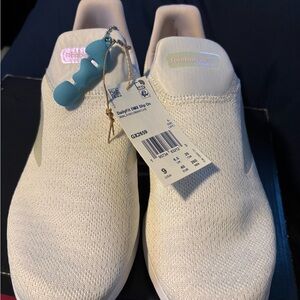 Reebok white Slip-On Shoes